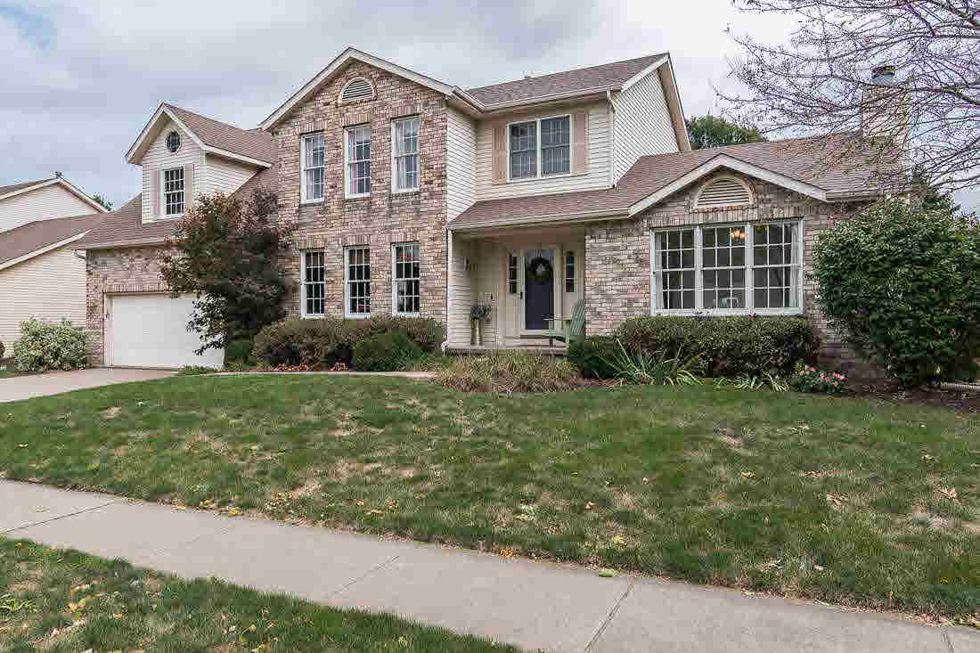 2690 Hunter Road Bettendorf, IA 52722 - Photo 1 of 24 Gallery Image 1