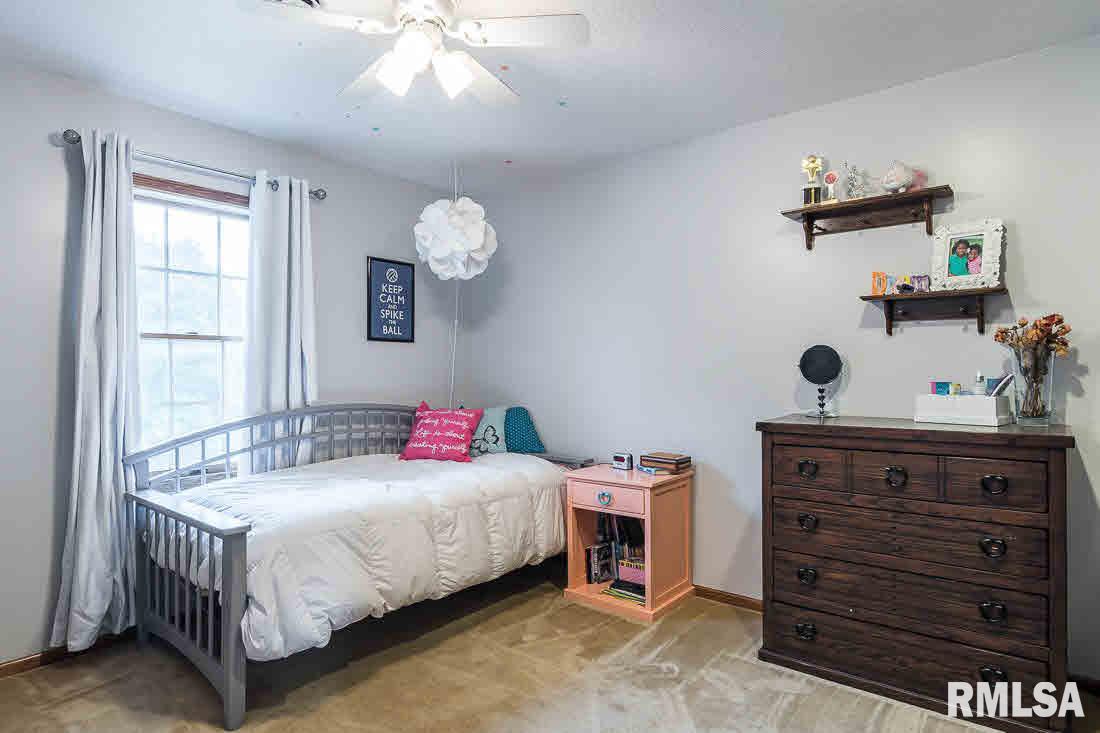 2690 Hunter Road Bettendorf, IA 52722 - Photo 15 of 24 Gallery Image 15