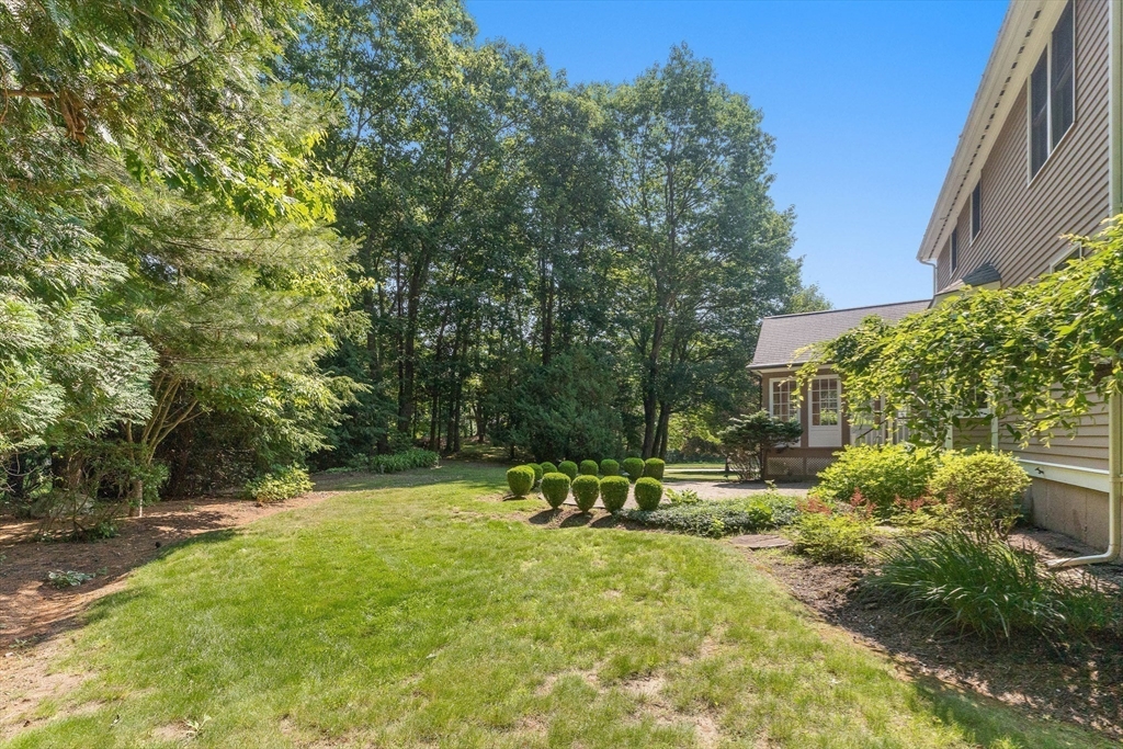 18 Sawmill Way Georgetown, MA 01833 - Photo 4 of 42 Gallery Image 4