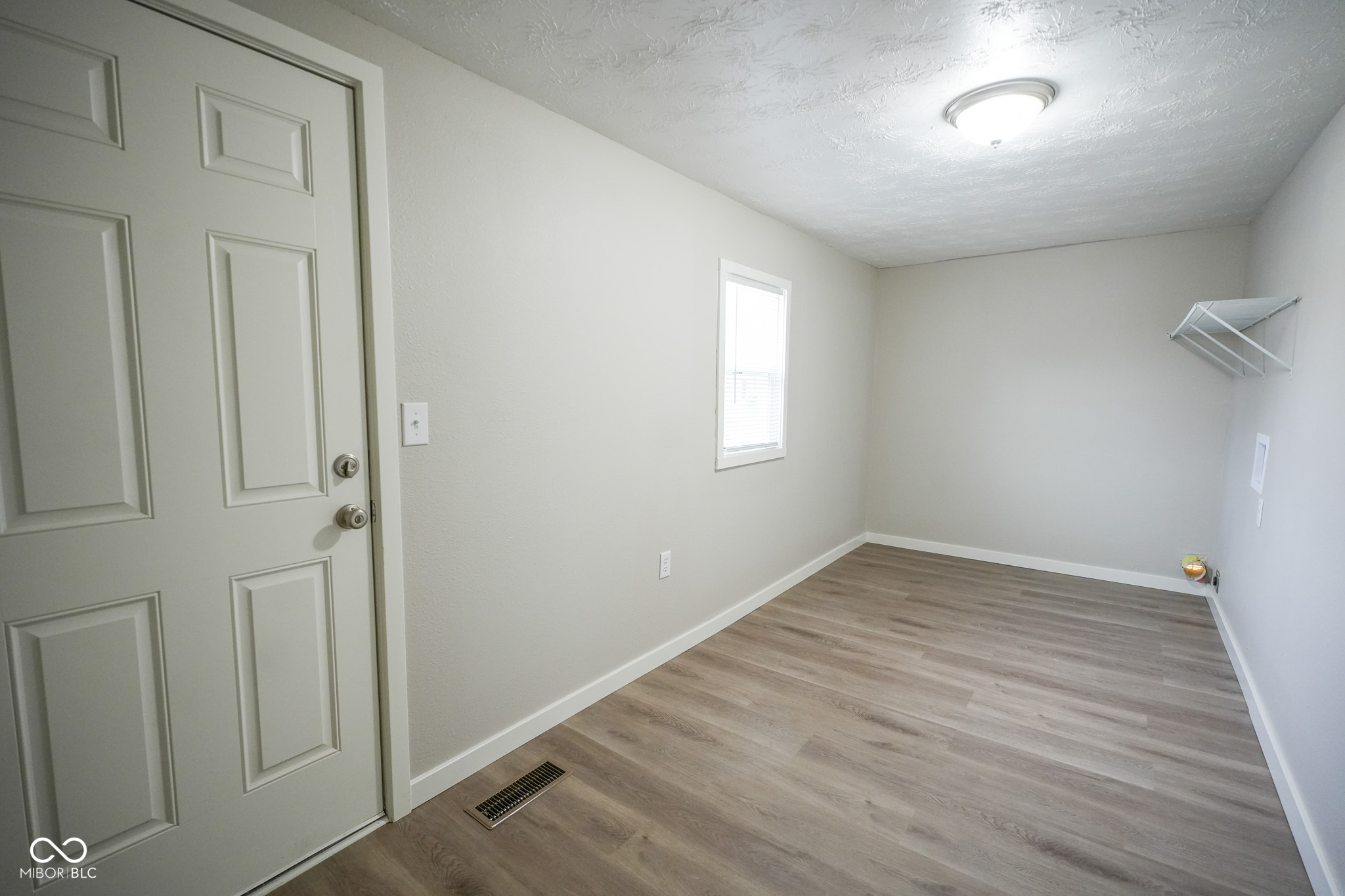 734 West 2nd Street Anderson, IN 46016 - Photo 12 of 18