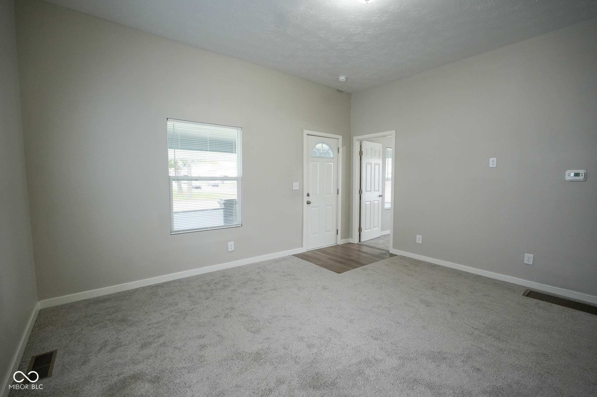 734 West 2nd Street Anderson, IN 46016 - Photo 4 of 18