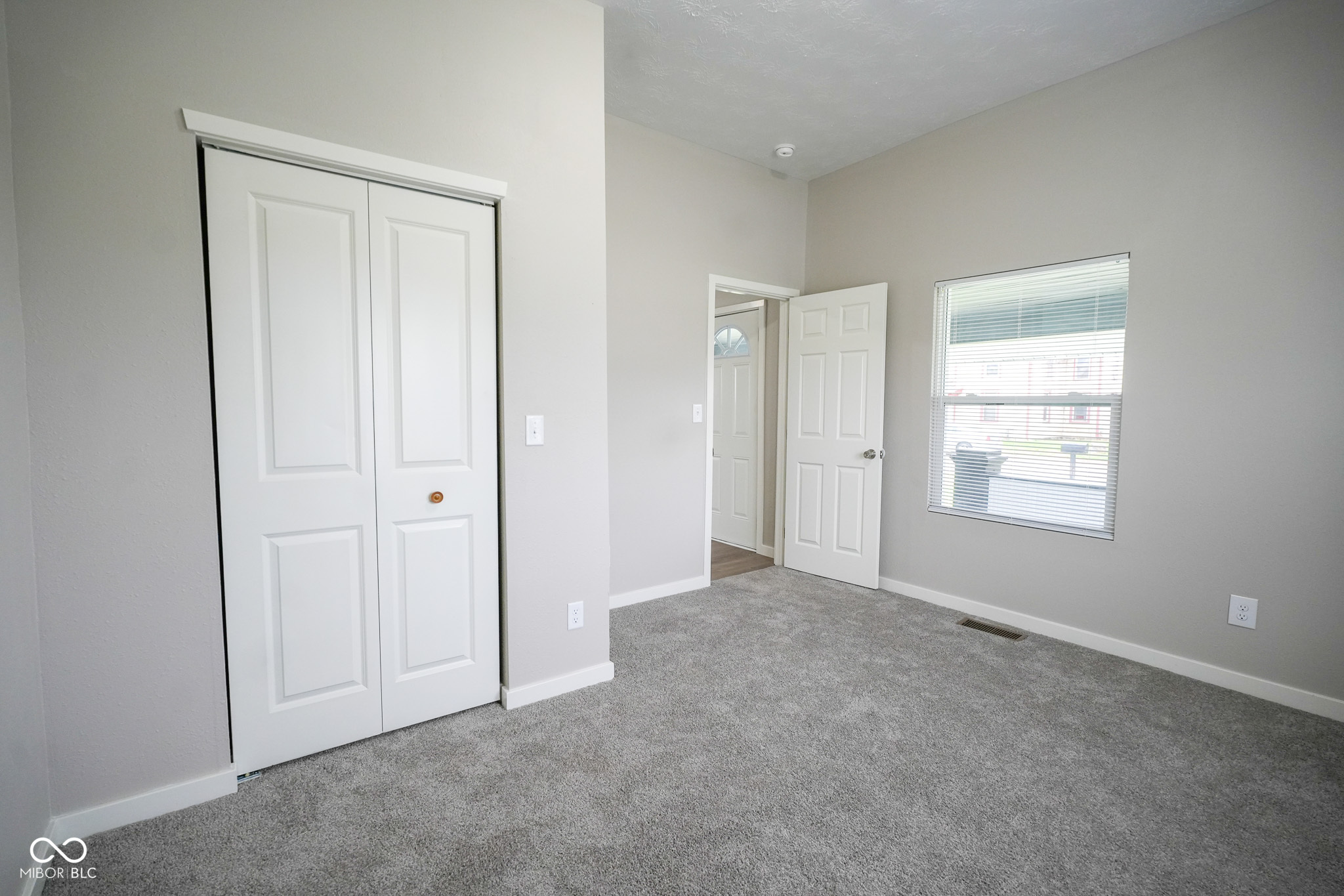 734 West 2nd Street Anderson, IN 46016 - Photo 7 of 18