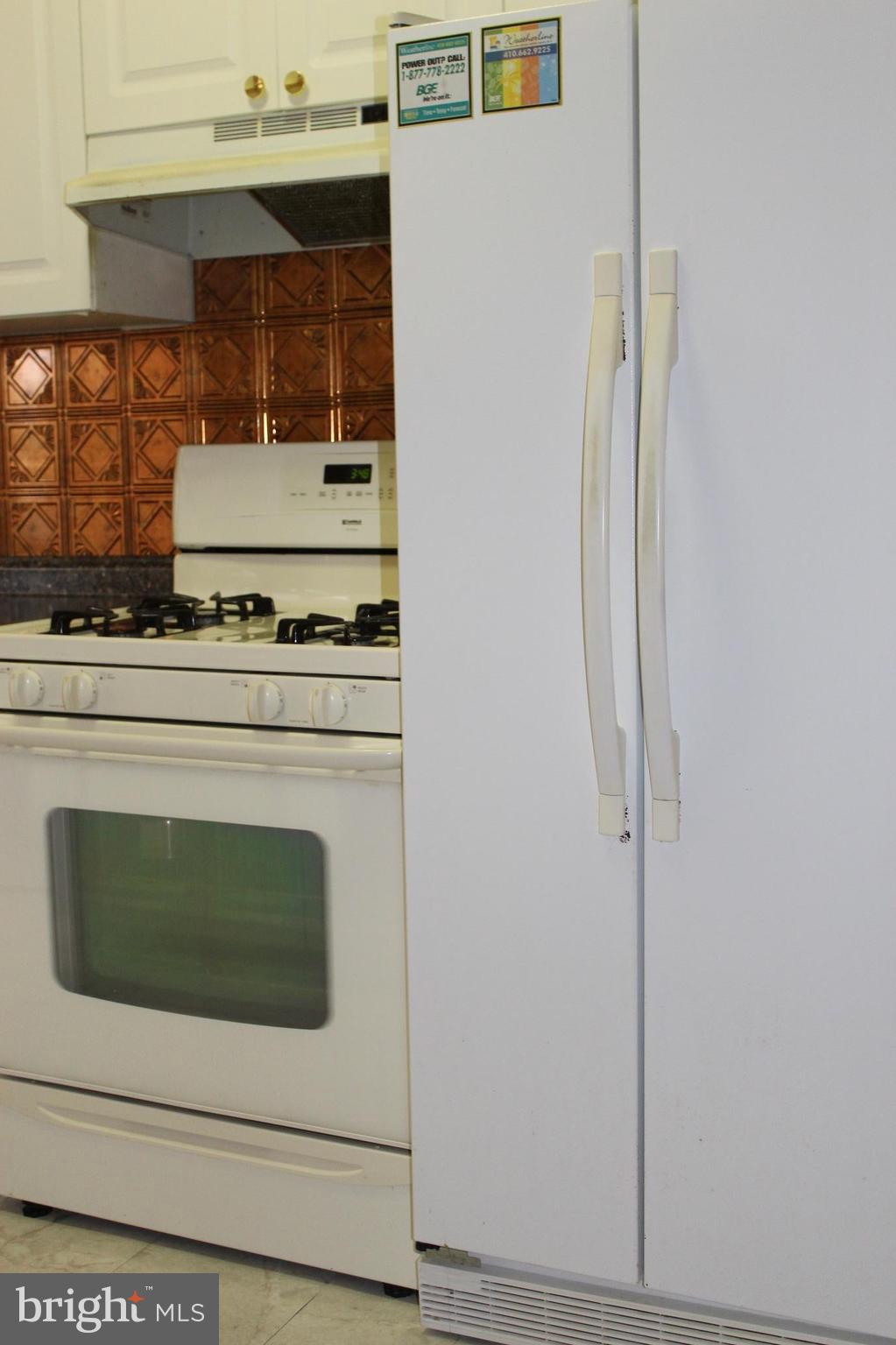 102 South Tremont Road Baltimore, MD 21229 - Photo 11 of 30 Kitchen