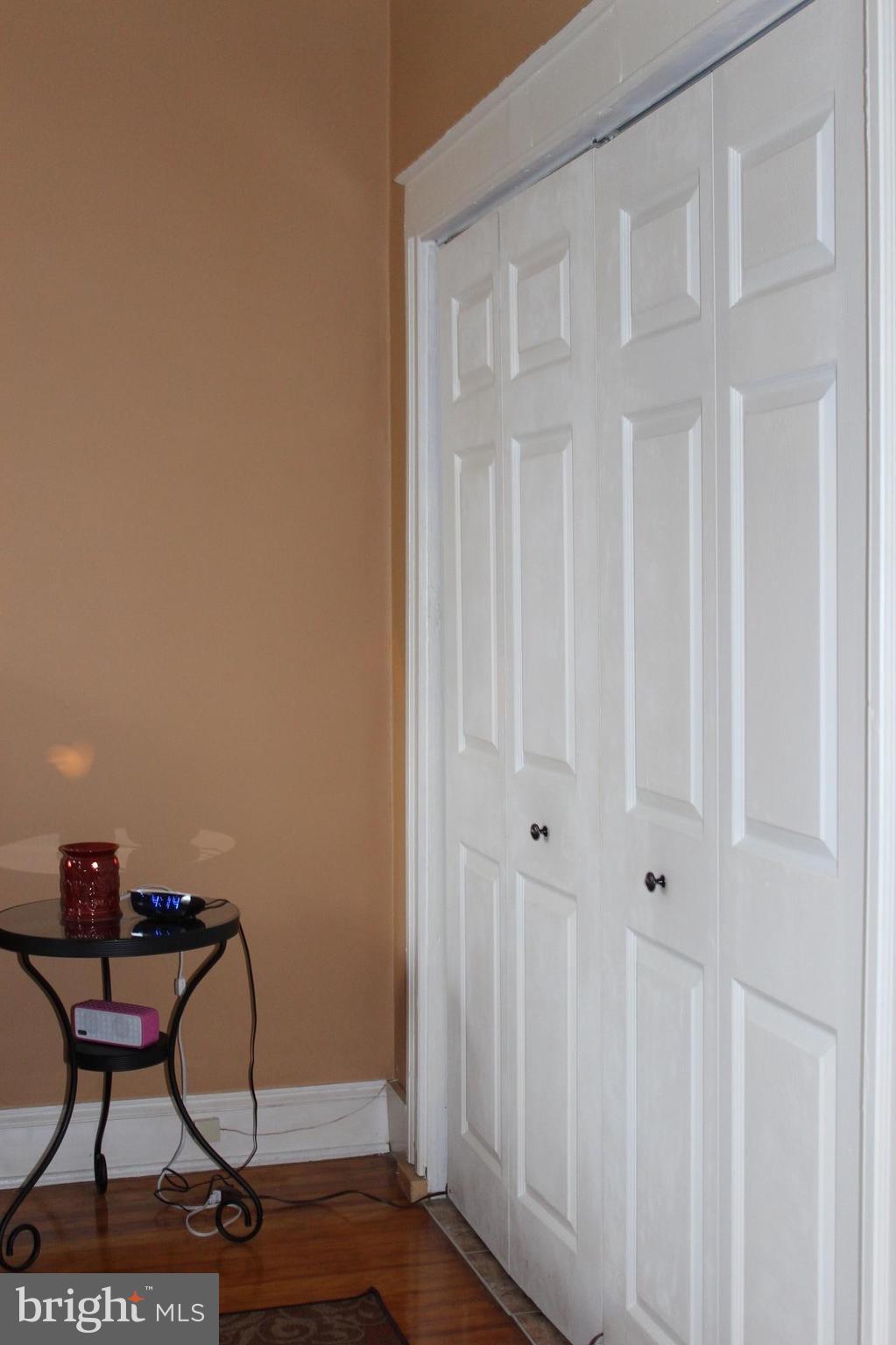 102 South Tremont Road Baltimore, MD 21229 - Photo 18 of 30 Bedroom (Master)