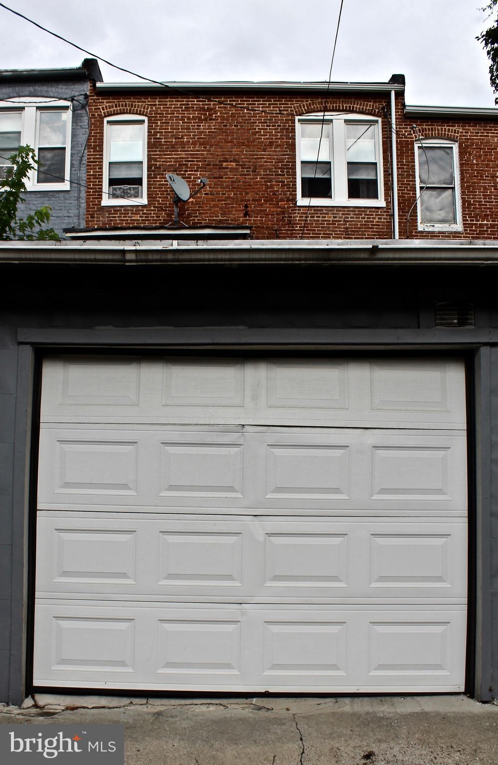 102 South Tremont Road Baltimore, MD 21229 - Photo 29 of 30 Exterior (Rear)
