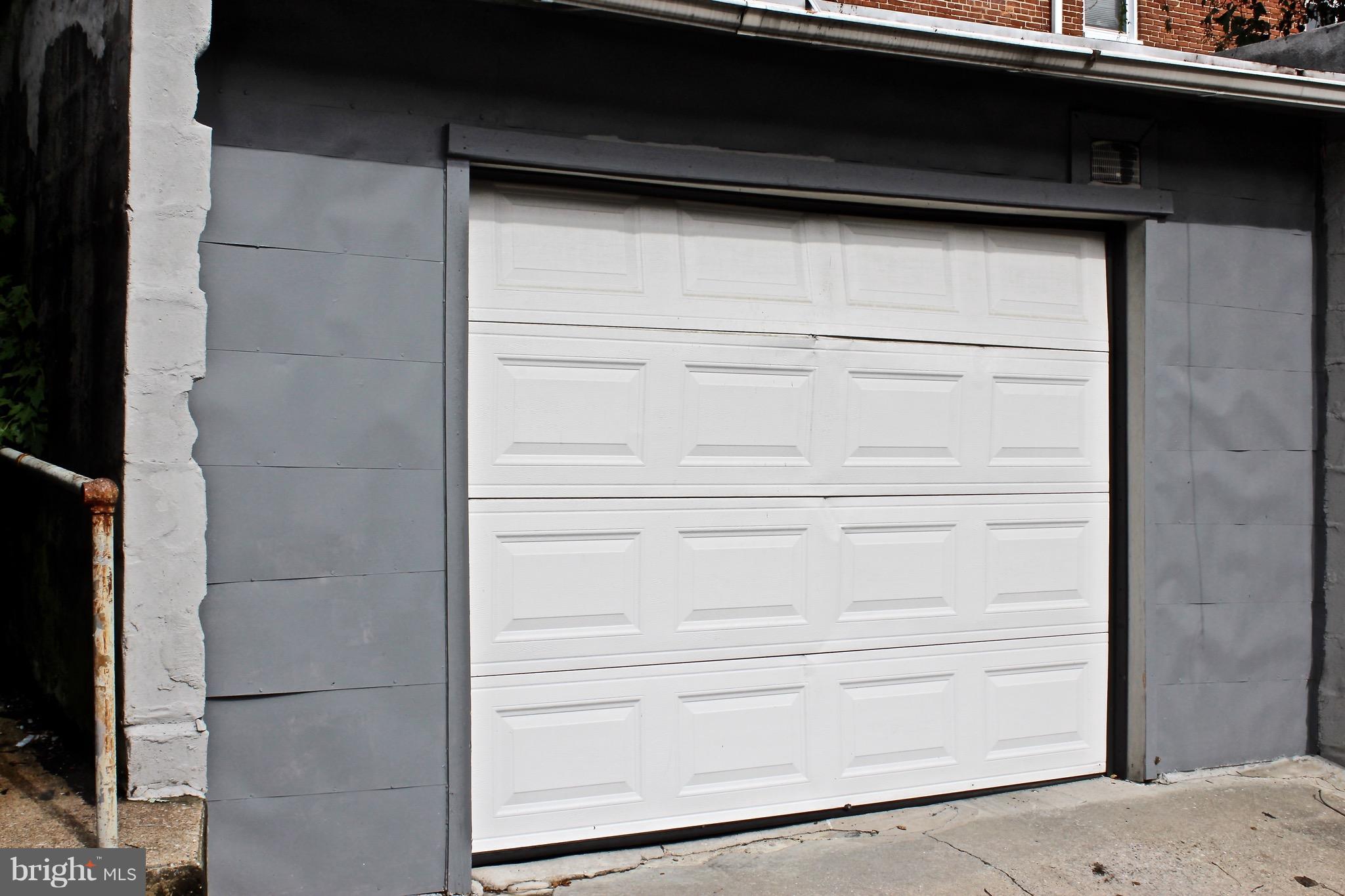 102 South Tremont Road Baltimore, MD 21229 - Photo 30 of 30 Exterior (Rear)