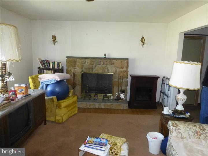 410 Neshaminy Road Croydon, PA 19021 - Photo 4 of 18 Gallery Image 4