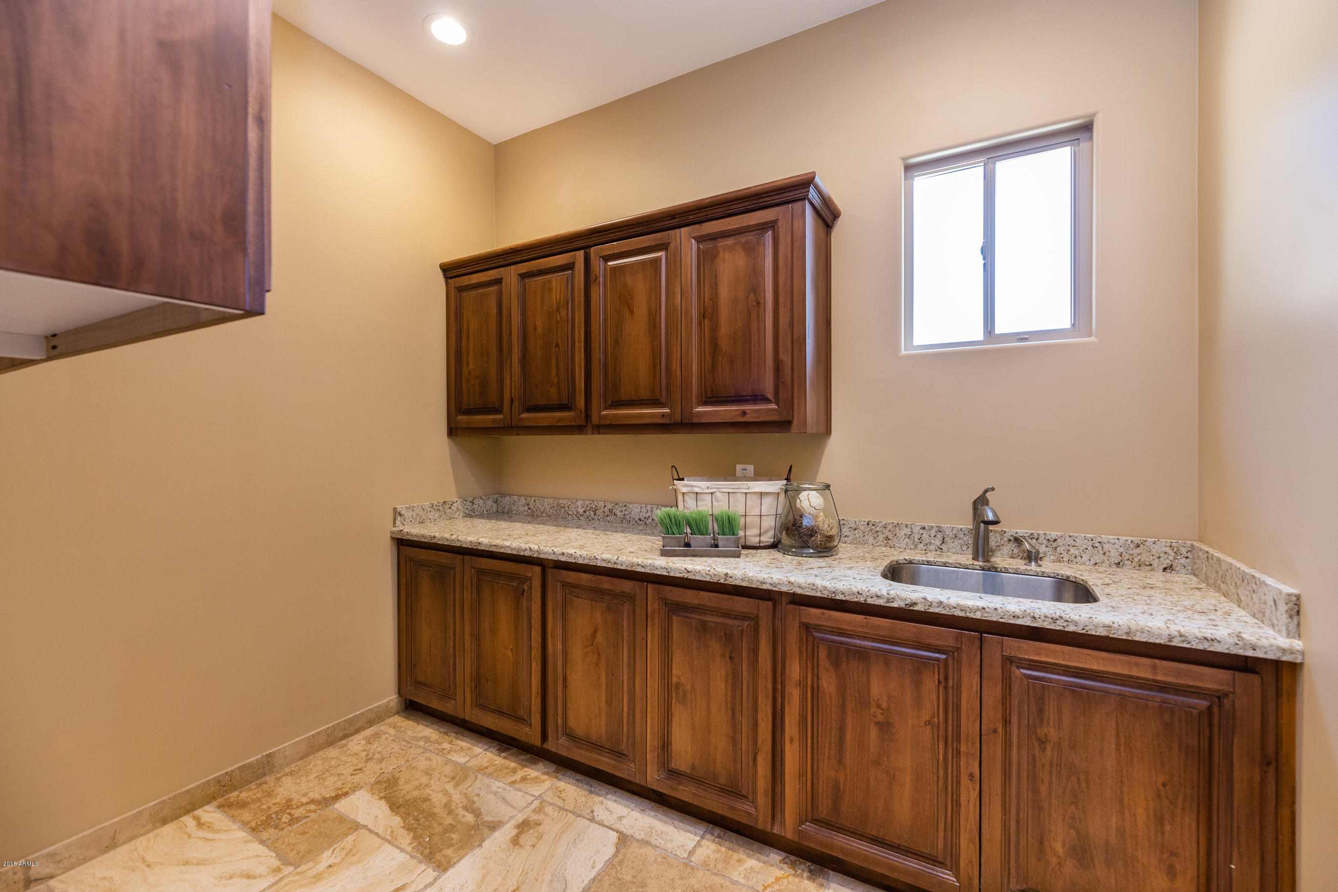 915 West Maddock Road Phoenix, AZ 85086 - Photo 43 of 51 Laundry Center