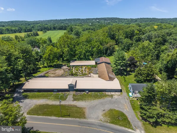 $1,050,000 | 68 Johanna Farms Road, Flemington, NJ 08822