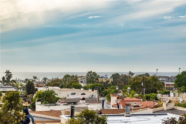 $3,190,000 | 707 2nd Street, Hermosa Beach, CA 90254