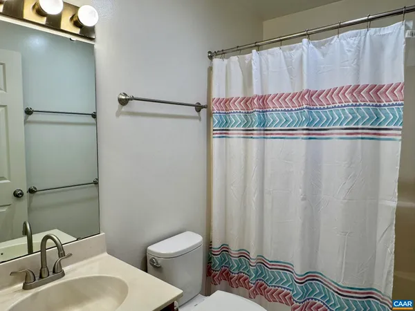 $2,500 | 3176 Crossfield Lane, Charlottesville, VA 22911