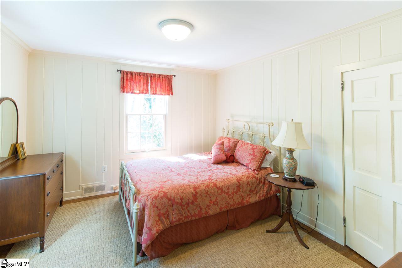 647 Altamont Road Greenville, SC 29609 - Photo 16 of 26