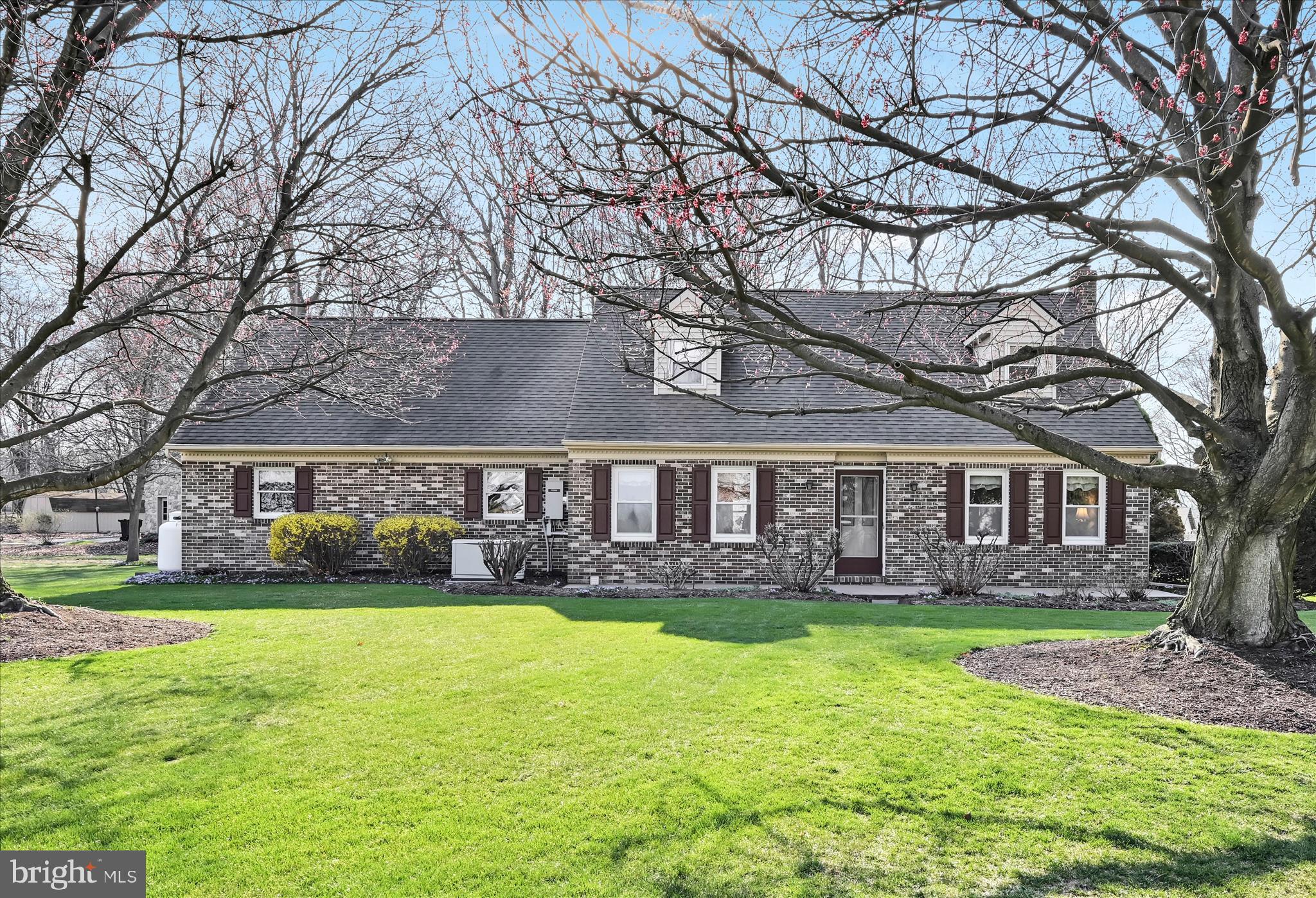 525 Hackman Road Lititz, PA 17543 - Photo 2 of 36 Front View