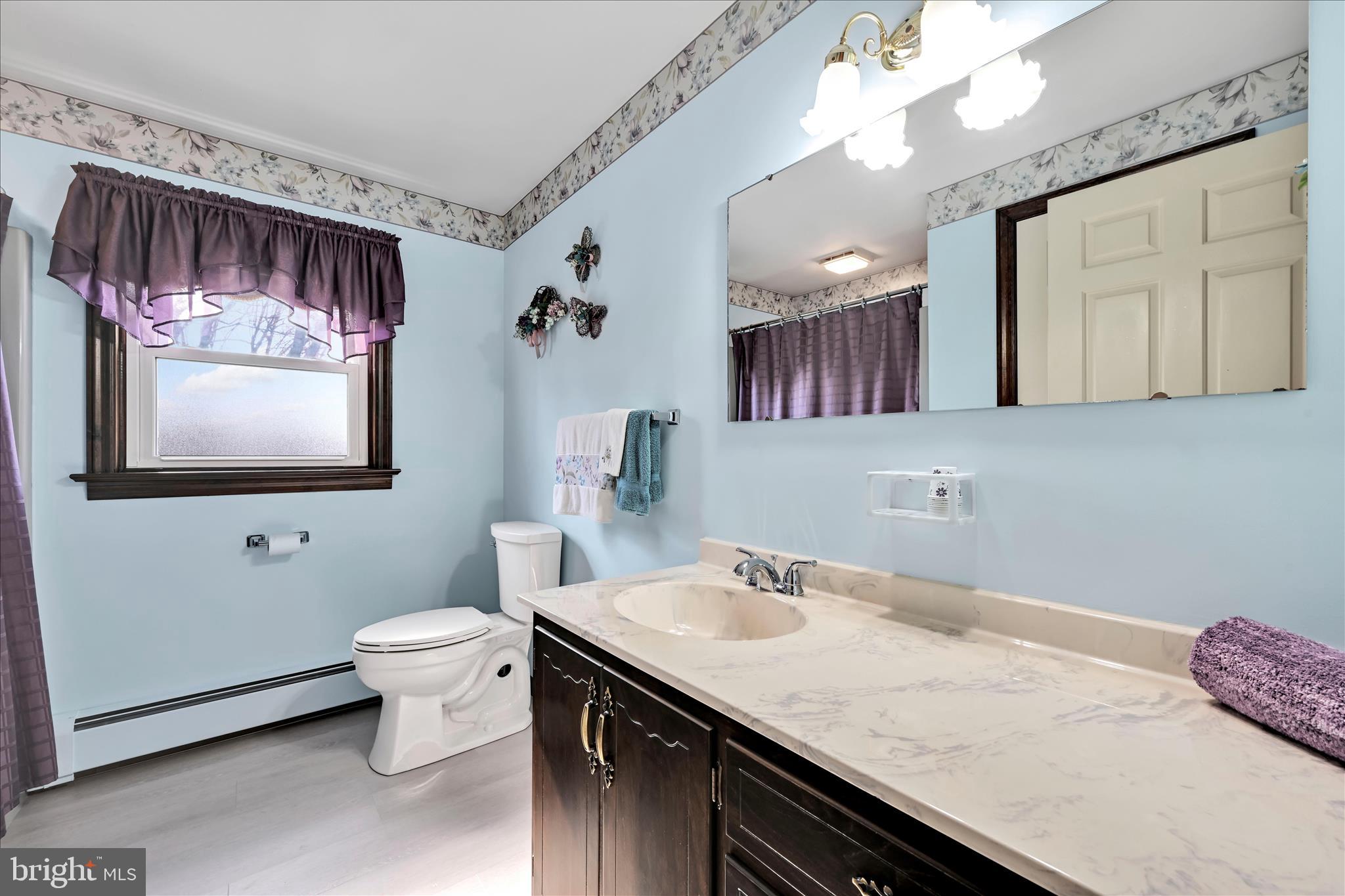 525 Hackman Road Lititz, PA 17543 - Photo 21 of 36 2nd Full Bath - 1