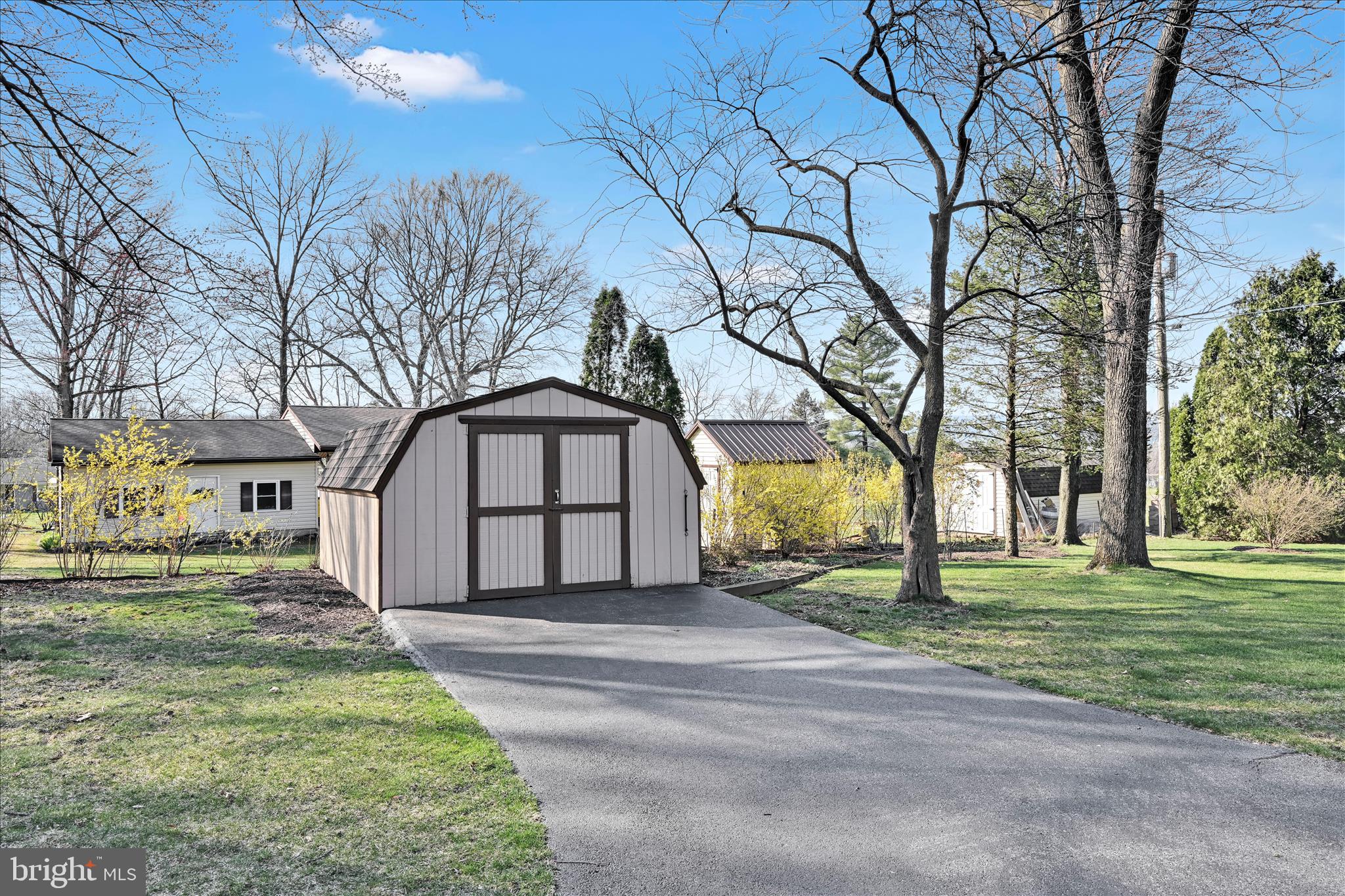 525 Hackman Road Lititz, PA 17543 - Photo 29 of 36 Rebuilt Shed