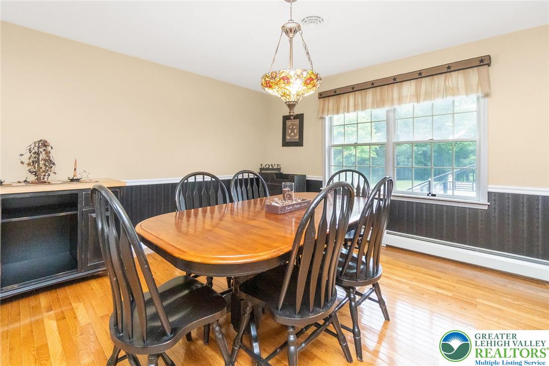 390 Forest Inn Road Lehighton, PA 18235 - Photo 23 of 87 Dining Room