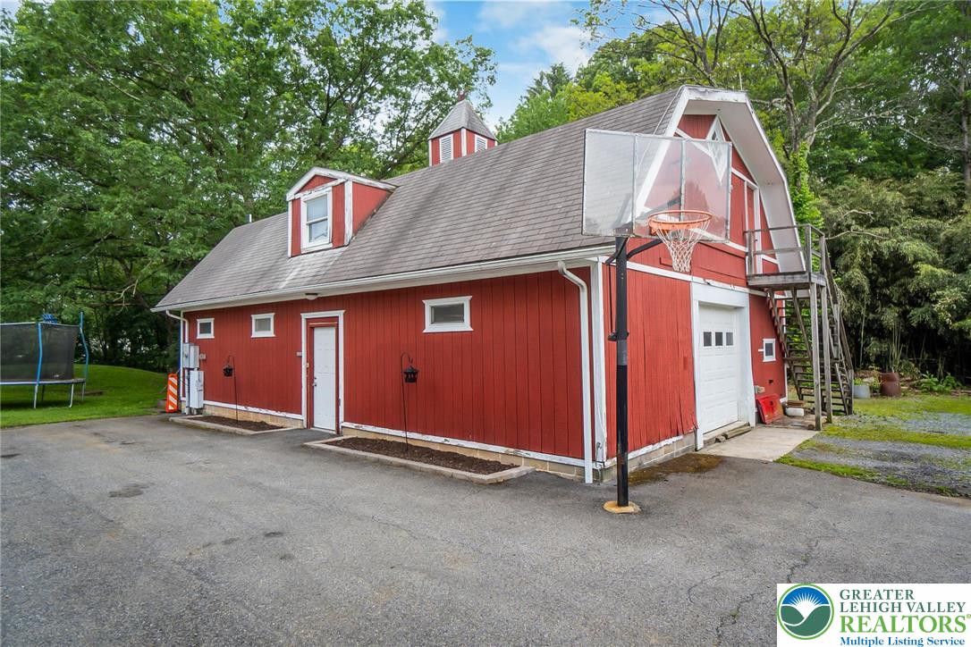 390 Forest Inn Road Lehighton, PA 18235 - Photo 7 of 87 Gallery Image 7