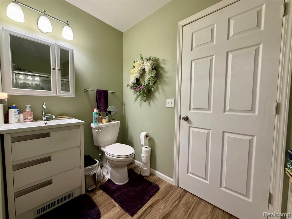 10415 North Genesee Road Mount Morris, MI 48458 - Photo 13 of 26