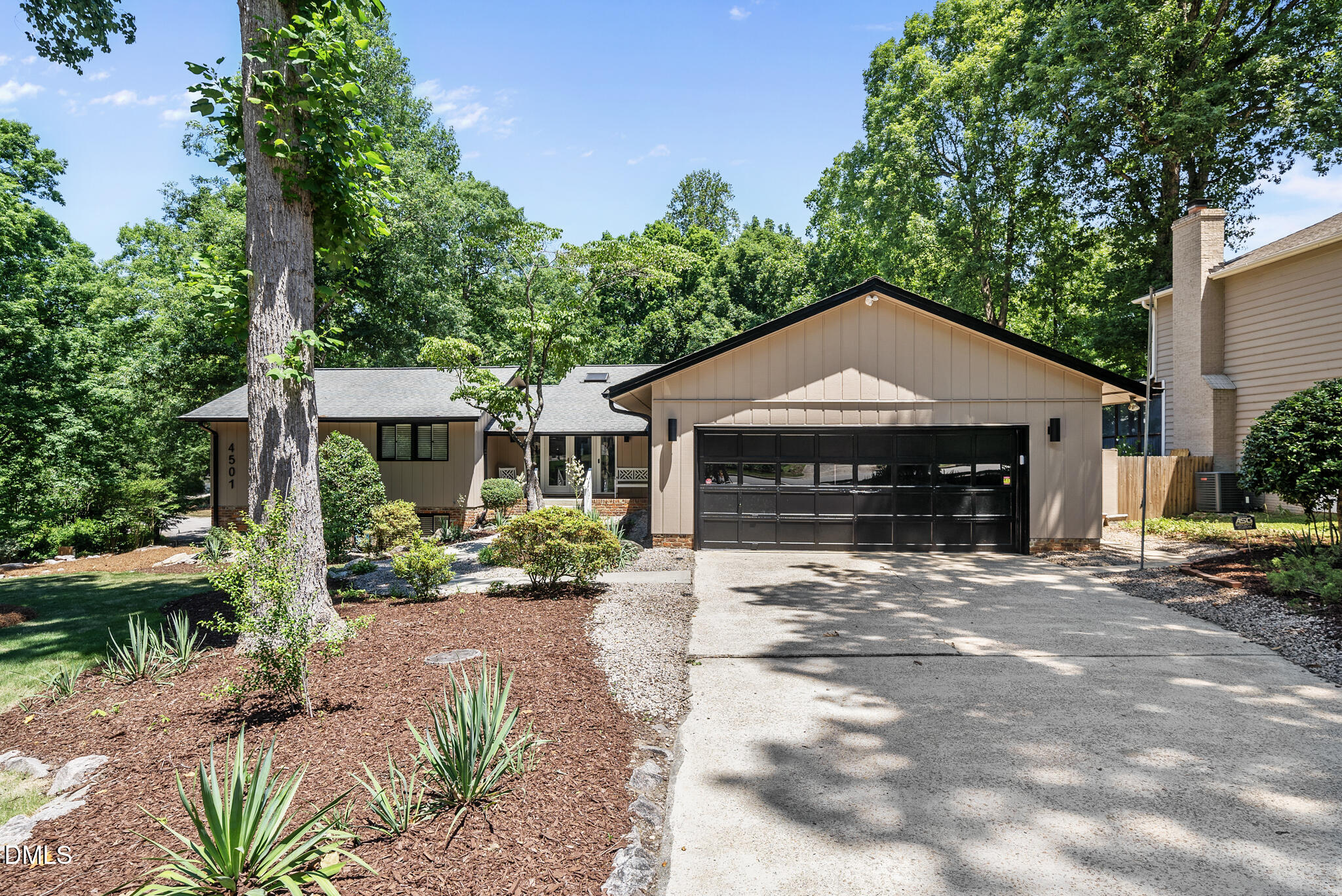 4501 Wingate Drive Raleigh, NC 27609 - Photo 2 of 44 DSC07272