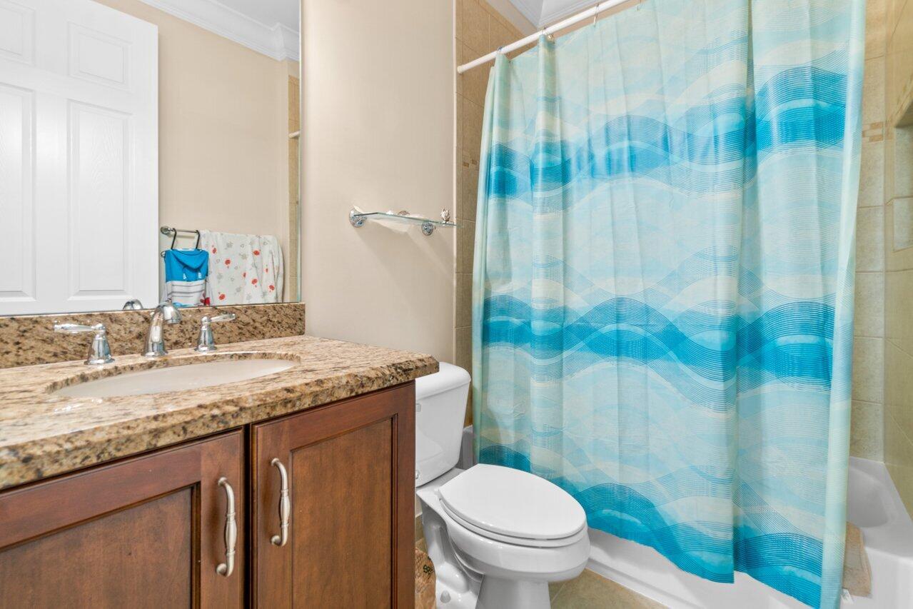 8551 Lewis River Road Delray Beach, FL 33446 - Photo 15 of 47 017-8551LewisRiverRoad-DelrayBeach-FL-33