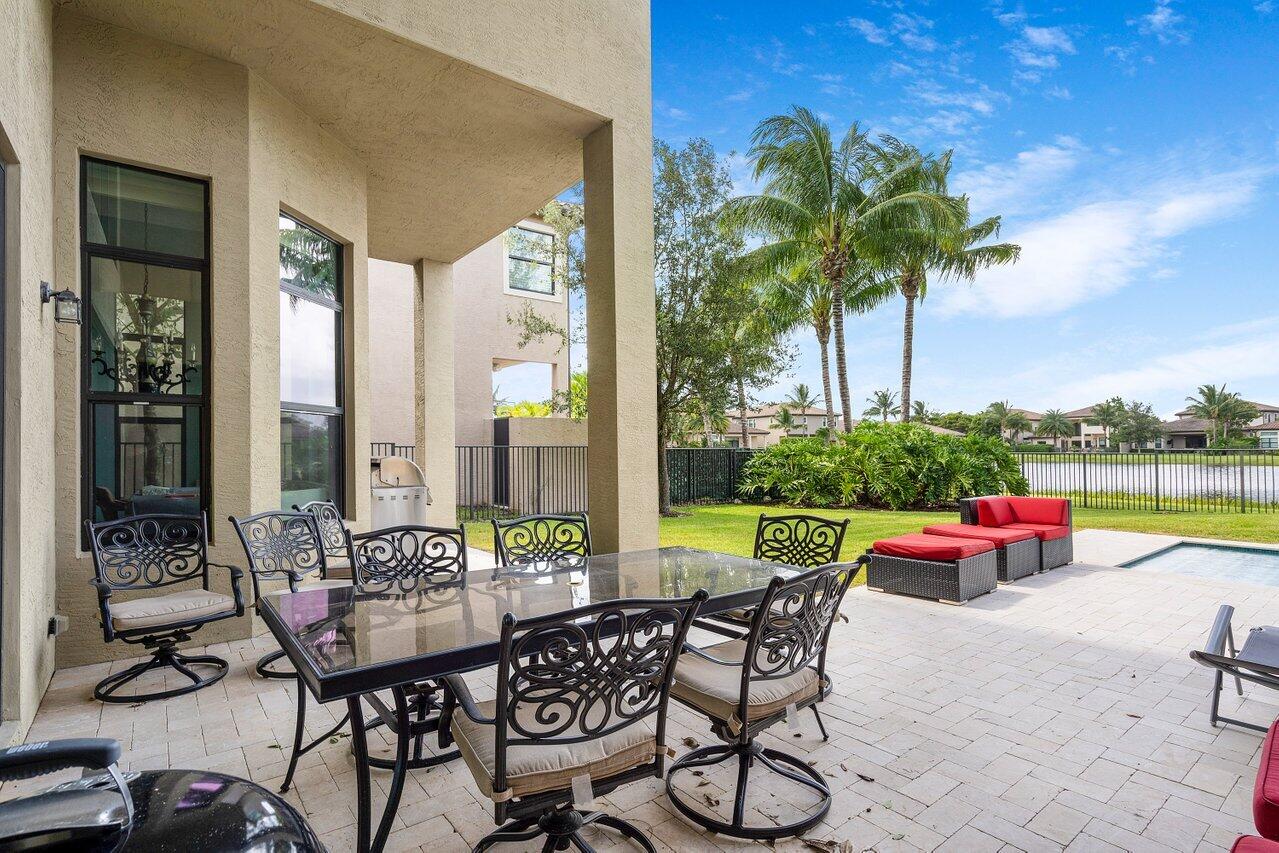 8551 Lewis River Road Delray Beach, FL 33446 - Photo 21 of 47 Patio