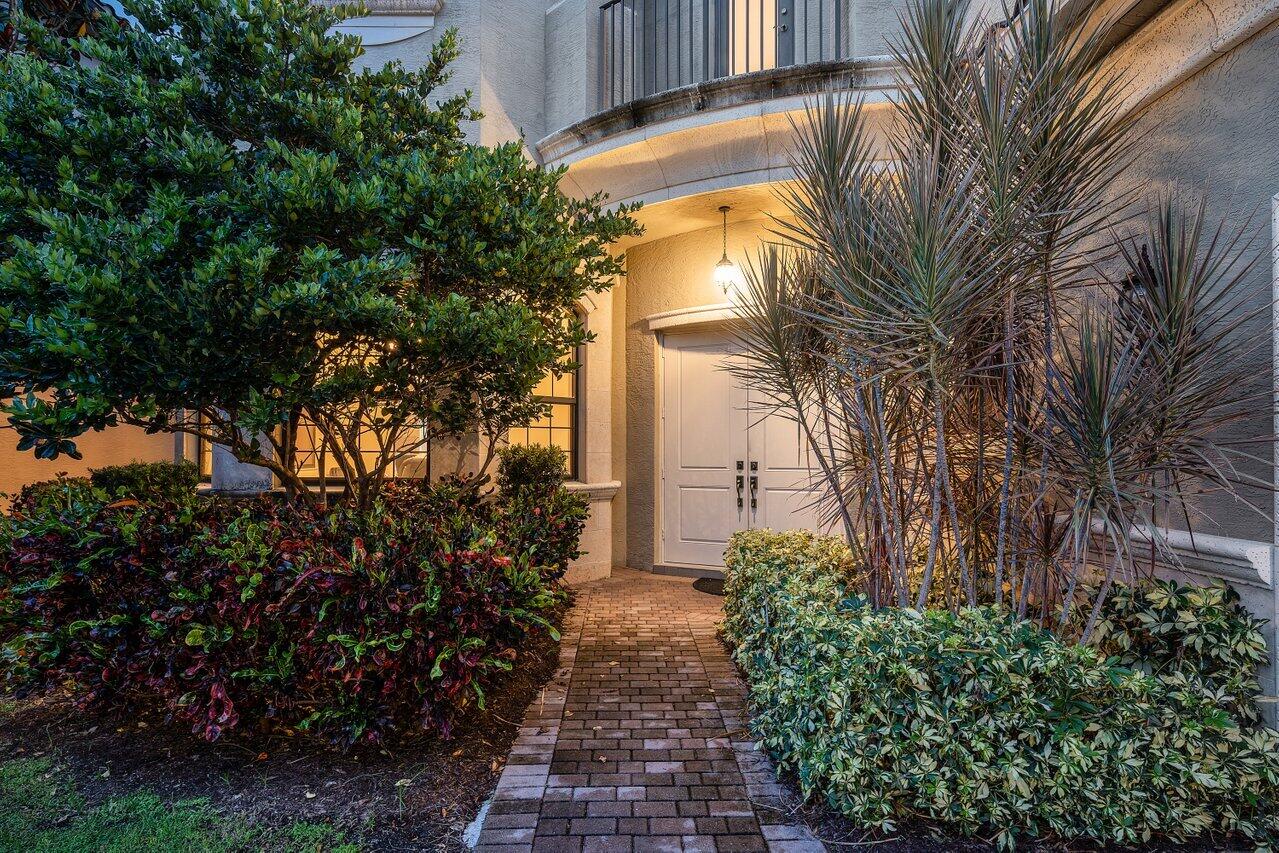 8551 Lewis River Road Delray Beach, FL 33446 - Photo 41 of 47 042-8551LewisRiverRoad-DelrayBeach-FL-33