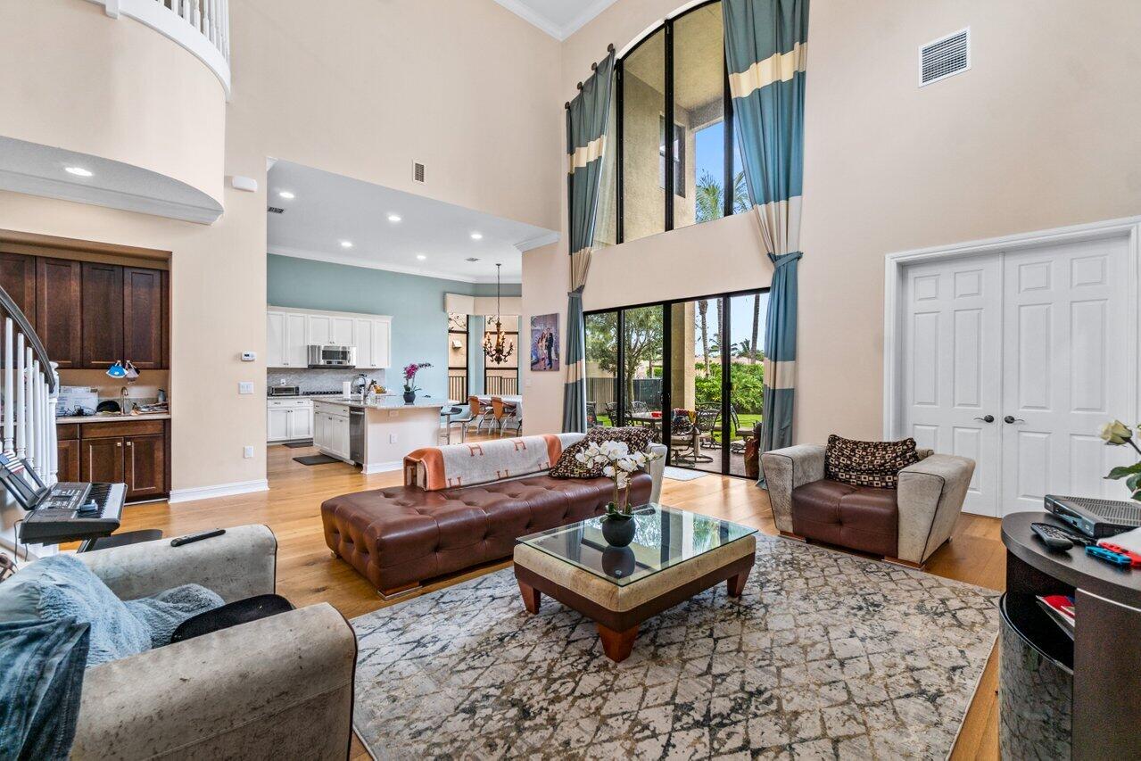 8551 Lewis River Road Delray Beach, FL 33446 - Photo 5 of 47 007-8551LewisRiverRoad-DelrayBeach-FL-33