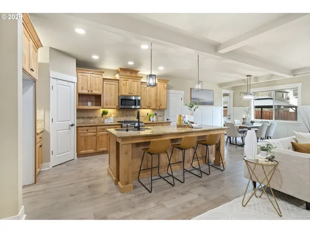 $784,900 | 22421 Southwest Sequoia Terrace, Sherwood, OR 97140