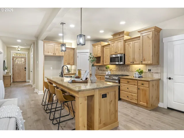 $784,900 | 22421 Southwest Sequoia Terrace, Sherwood, OR 97140