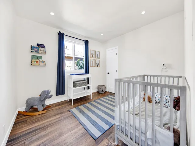 $5,400 | 11260 Blix Street, North Hollywood, CA 91602