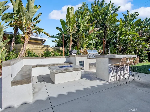 $5,400 | 11260 Blix Street, North Hollywood, CA 91602