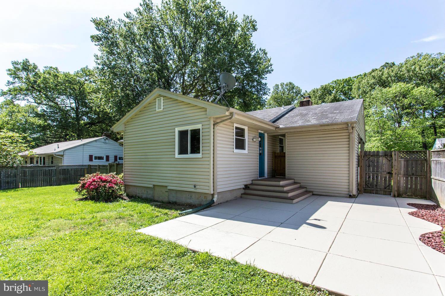 104 Rolling Road Gaithersburg, MD 20877 - Photo 14 of 16 Patio