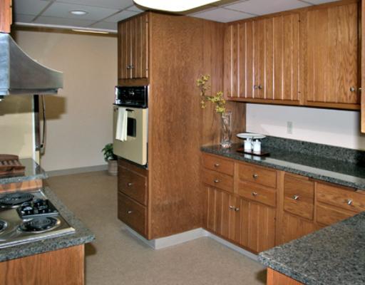 1500 Cochran Road, Unit 814 Pittsburgh, PA 15243 - Photo 2 of 13 Kitchen.