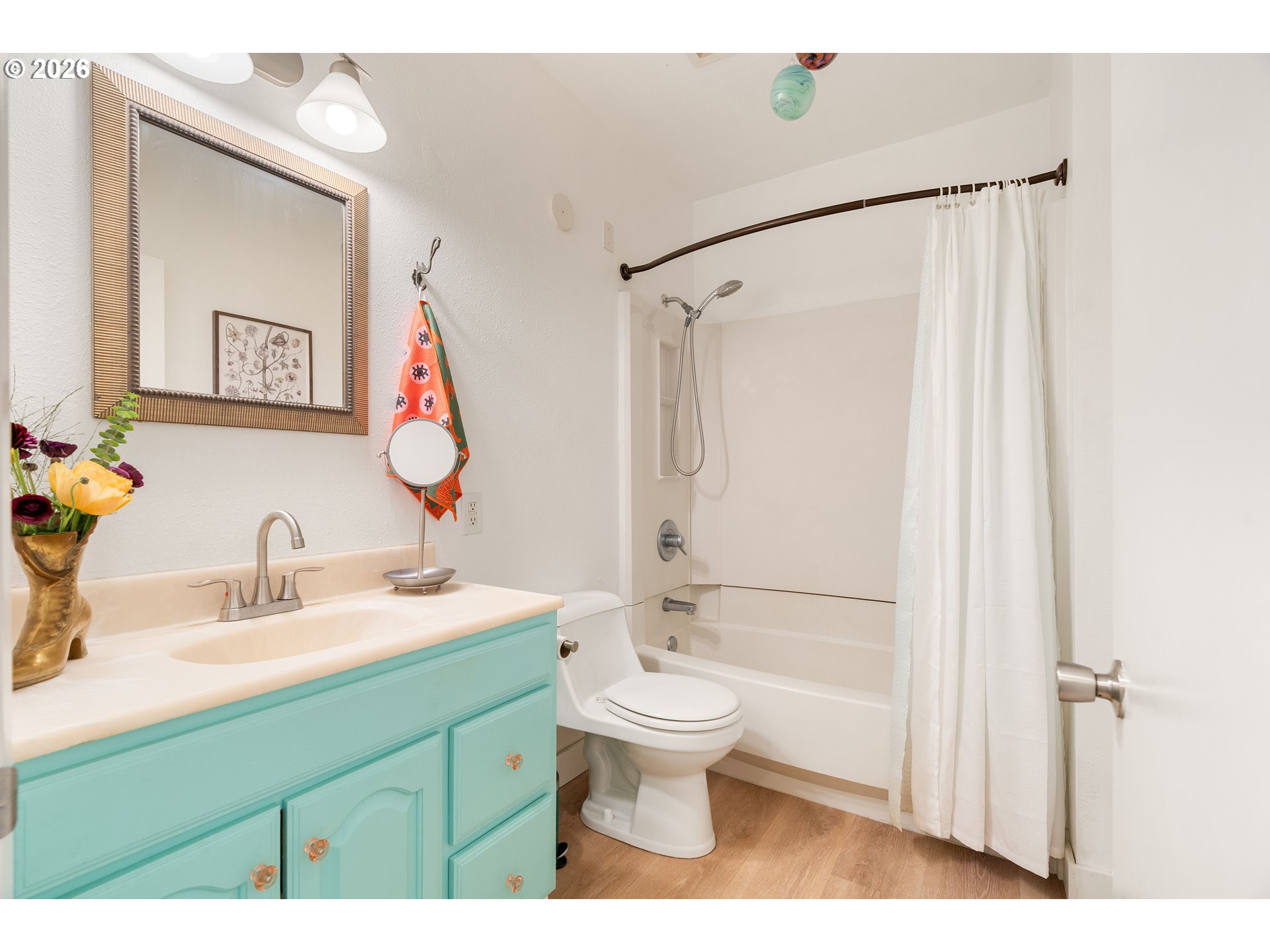 3835 North Alaska Street Portland, OR 97217 - Photo 30 of 43 a bathroom with a sink a toilet and shower