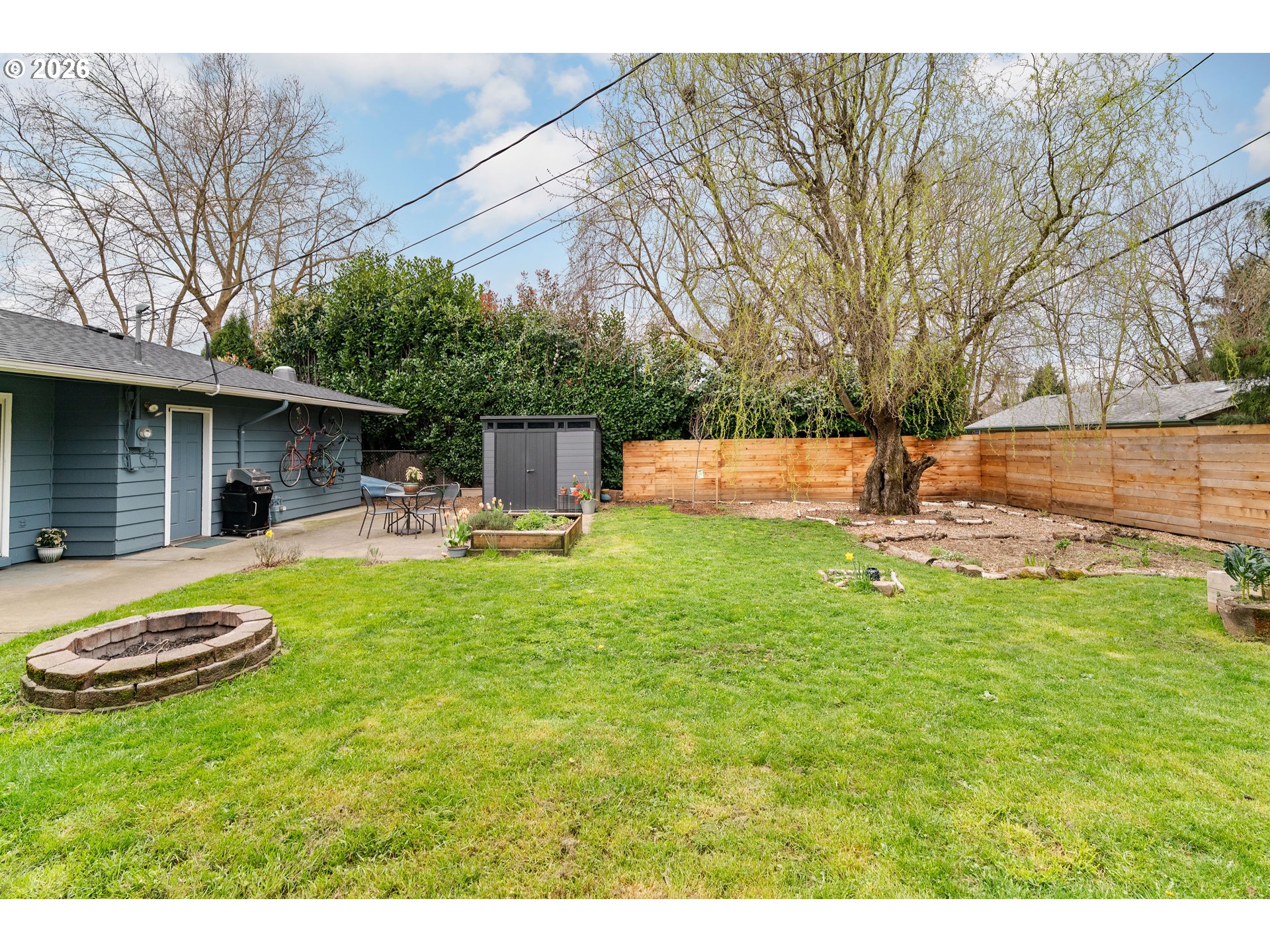 3835 North Alaska Street Portland, OR 97217 - Photo 37 of 43 a front view of a house with a yard