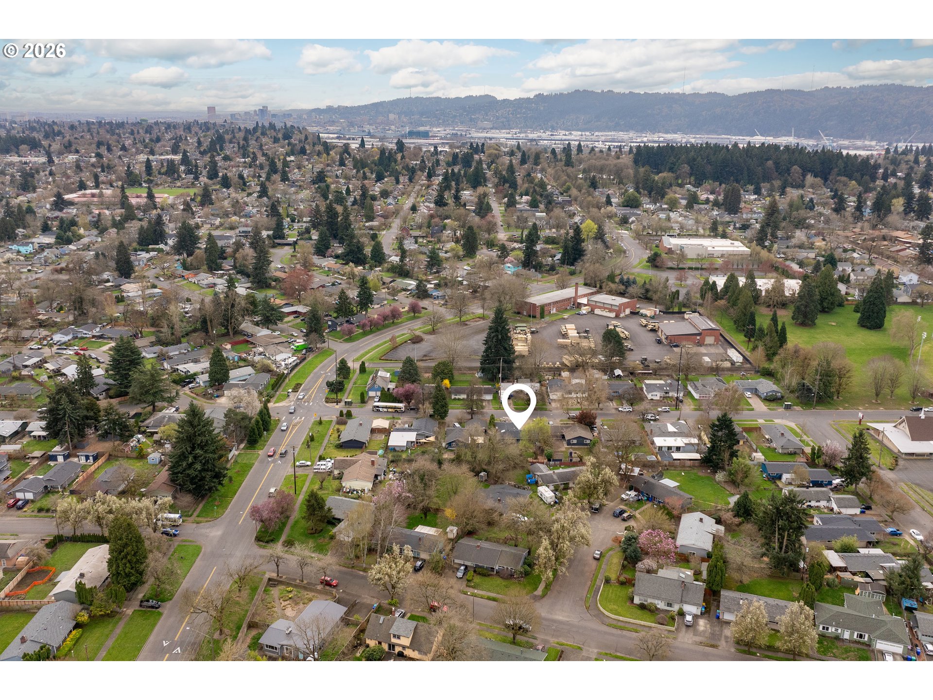 3835 North Alaska Street Portland, OR 97217 - Photo 41 of 43 a view of a city with mountains in the background