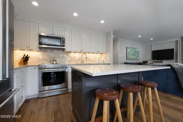 $2,300,000 | 508 East Lionshead Circle, Unit 203, Vail, CO 81657