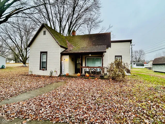 $145,000 | 6 South Main Street, Roachdale, IN 46172