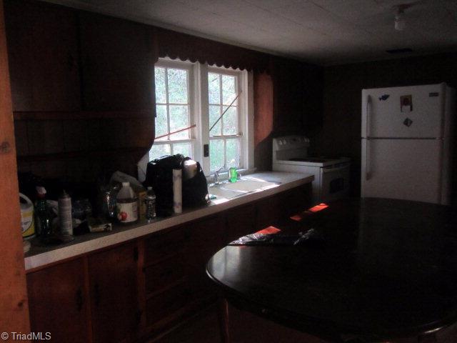 441 Caseys Branch Road Purlear, NC 28665 - Photo 4 of 13 Kitchen