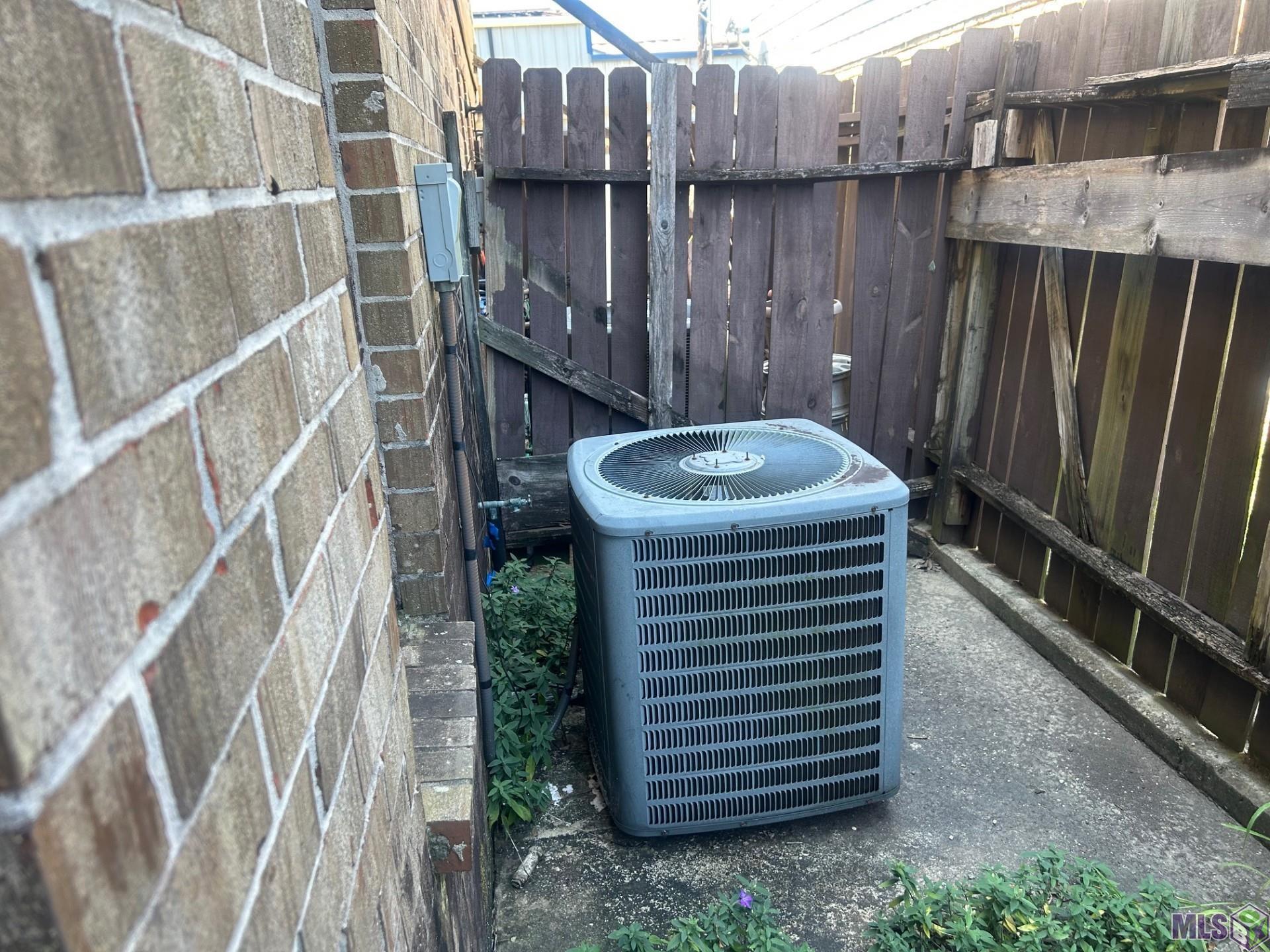 10769 Alco Avenue Baton Rouge, LA 70816 - Photo 6 of 11