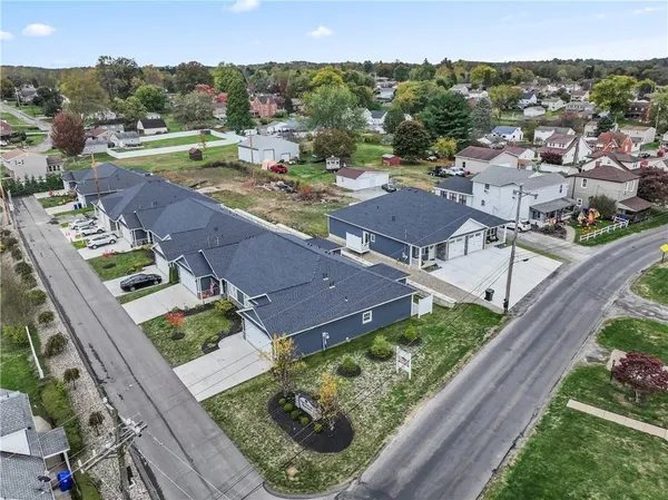 $349,900 | 16 Barrington Court, Monaca, PA 15061
