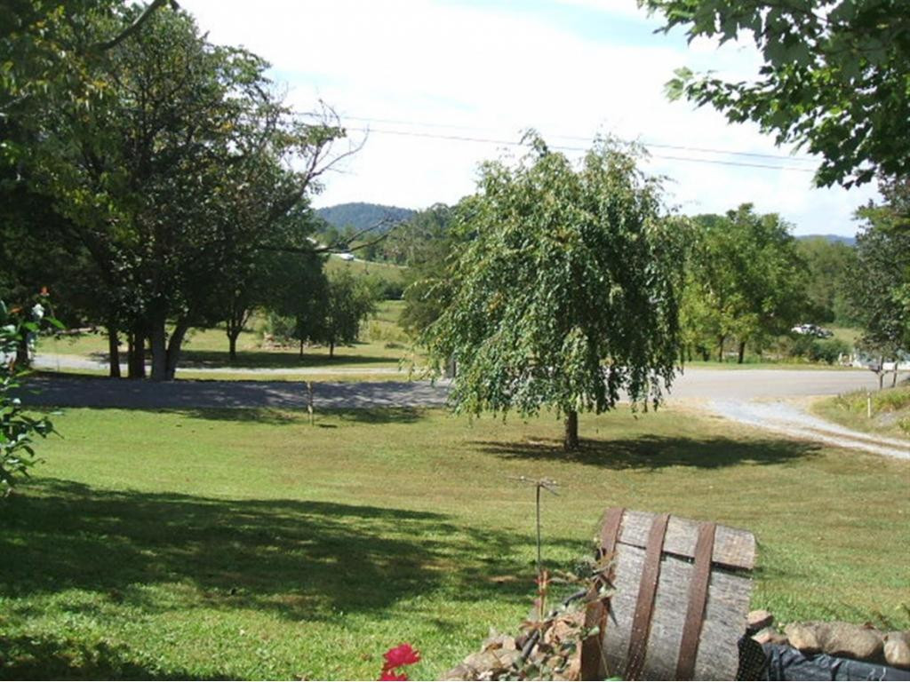 495 Timber Ridge Road Bluff City, TN 37618 - Photo 27 of 33 Photo 27