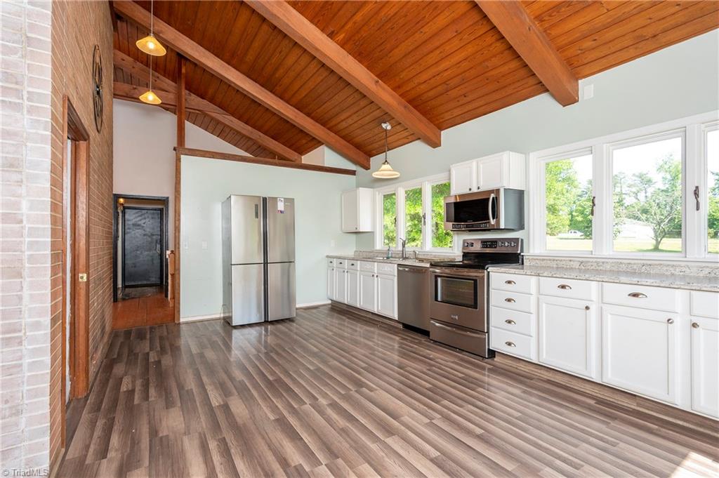 160 Smith Acres Road Eden, NC 27288 - Photo 7 of 38 Gallery Image 7