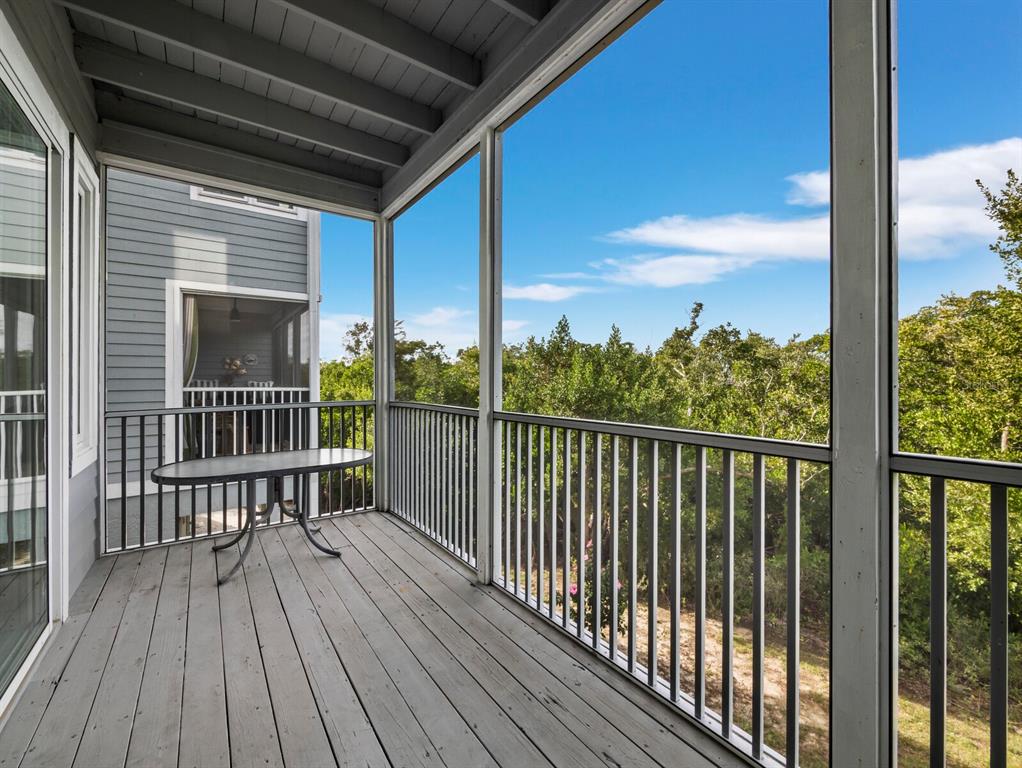 836 Evergreen Way Longboat Key, FL 34228 - Photo 9 of 49