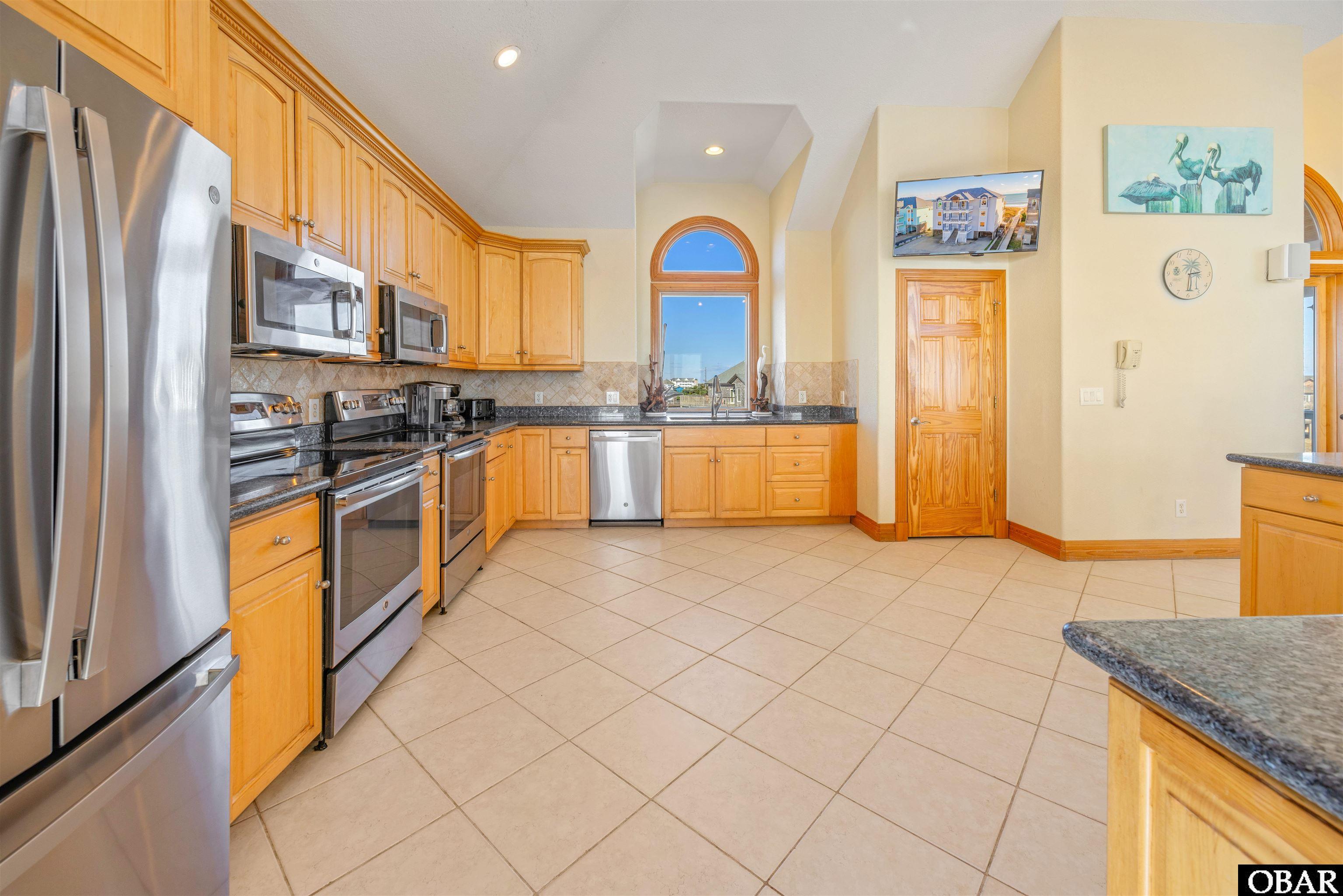 57045 Lighthouse Road Hatteras, NC 27943 - Photo 4 of 59