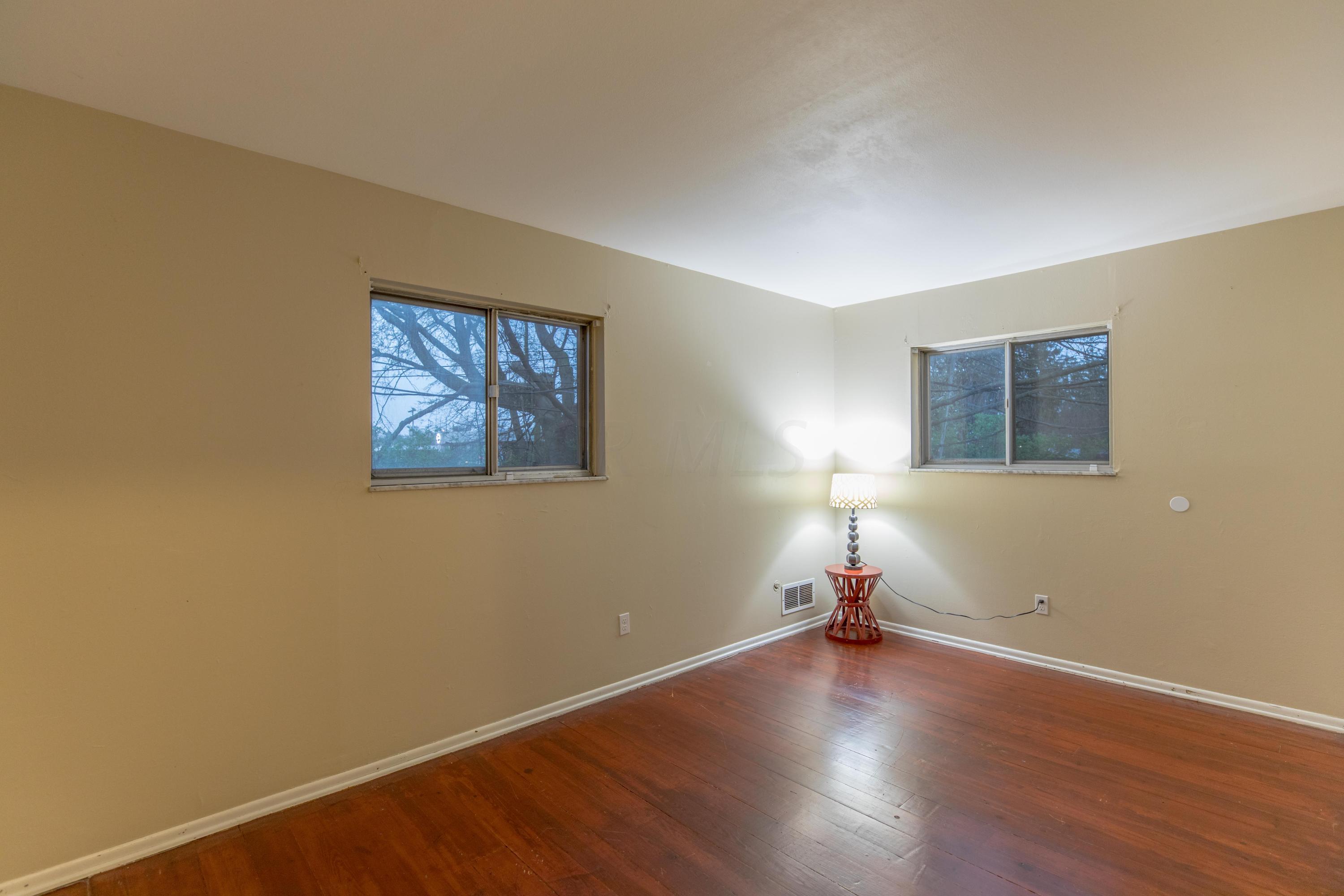 4699 Karl Road Columbus, OH 43229 - Photo 11 of 24 Gallery Image 11