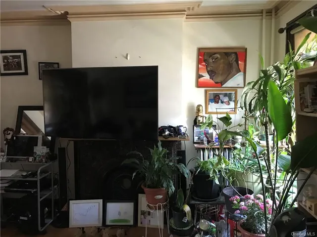 $669,000 | 1010-12 West Broad Street, Unit 1012, Haverstraw, NY 10927