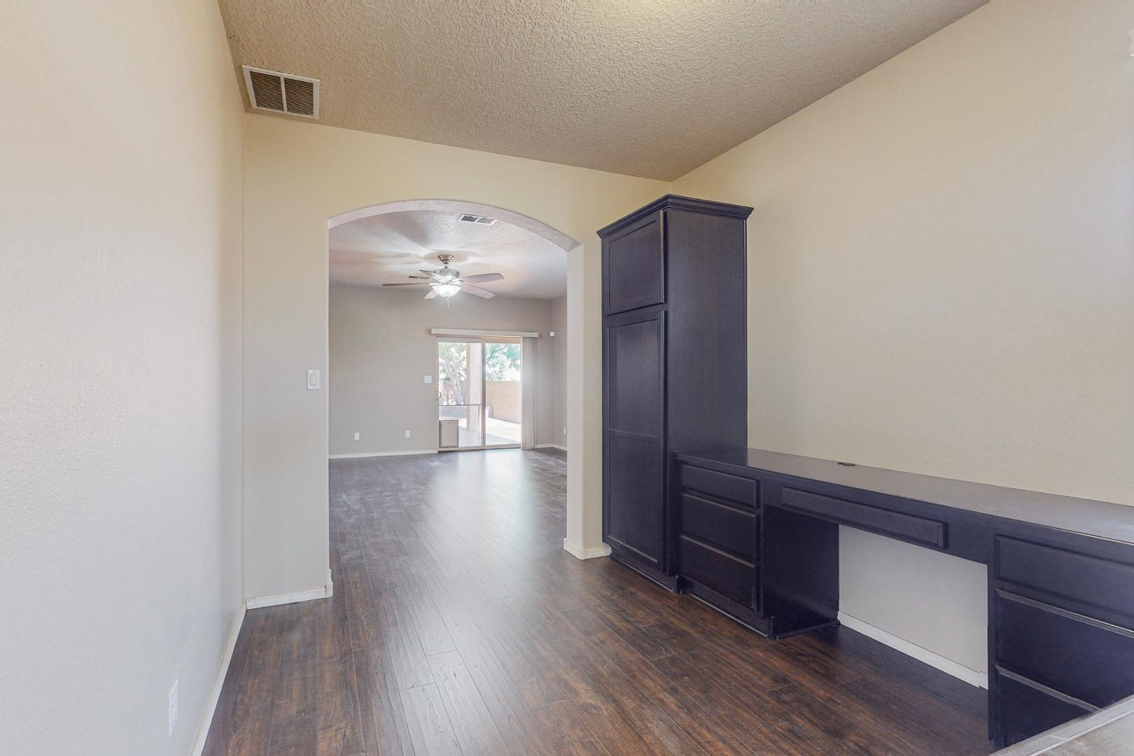 8323 Mock Heather Road Northwest Albuquerque, NM 87120 - Photo 17 of 39 Gallery Image 17