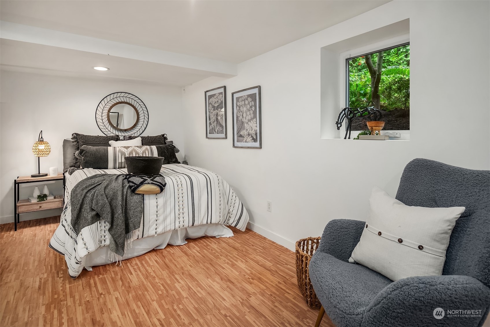 8606 238th Street Southwest Edmonds, WA 98026 - Photo 17 of 35