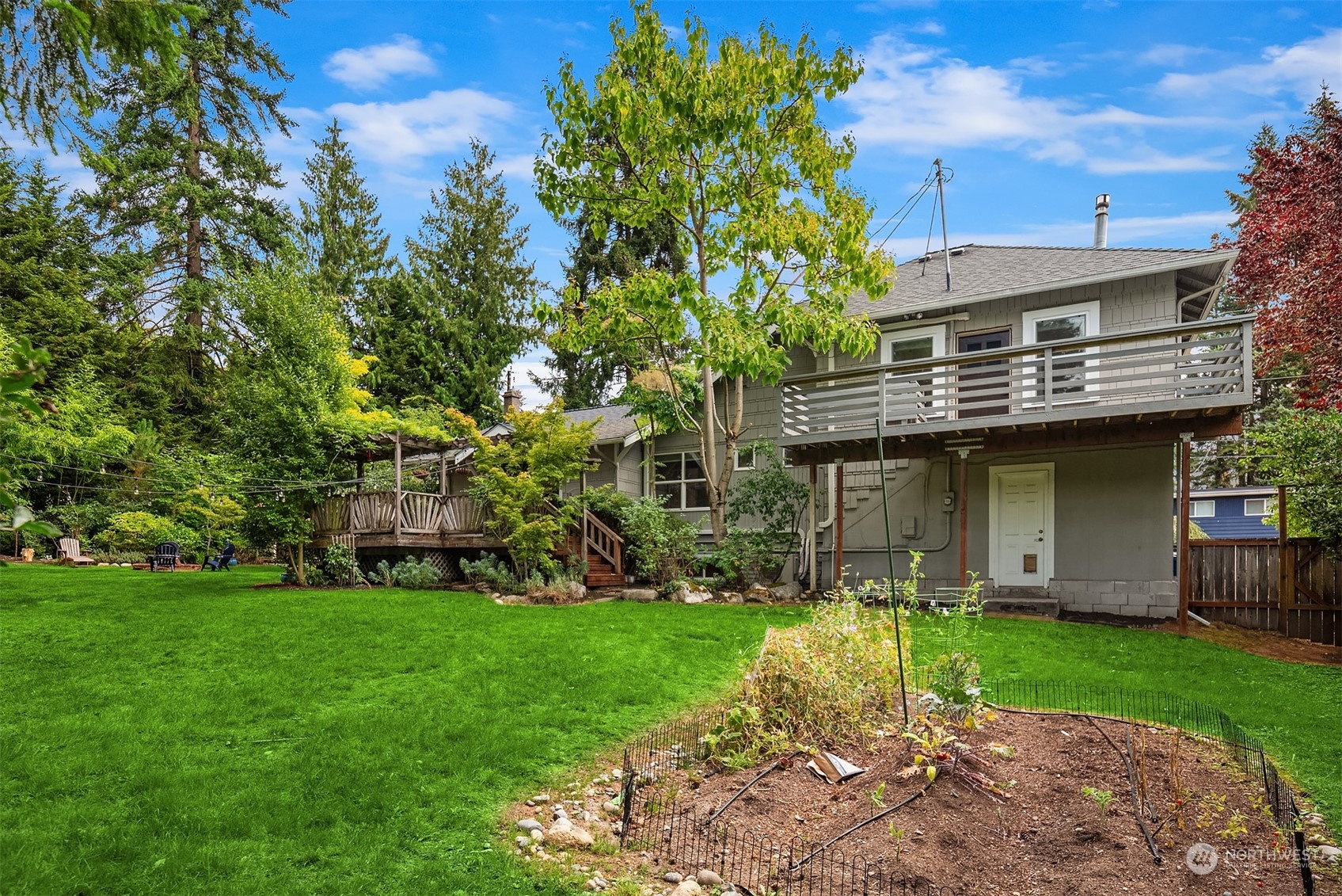 8606 238th Street Southwest Edmonds, WA 98026 - Photo 29 of 35